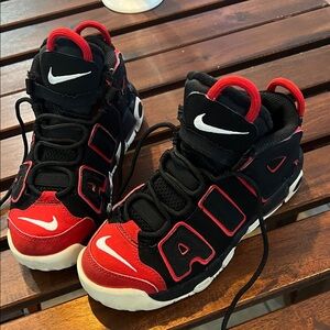 Nike Kids Black and Red Sneakers